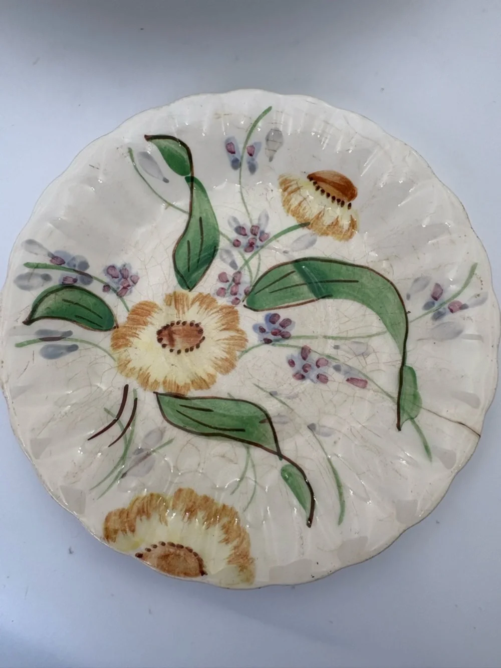 Vintage Southern Potteries Blue Ridge Hand-Painted Yellow Floral Bowl and Plates - Picture 5 of 14